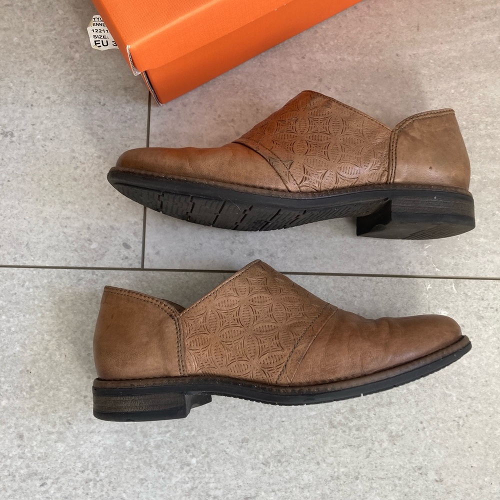 Miz Mooz 37 Leather Loafer Oxford Slip on Gravel Tan Work